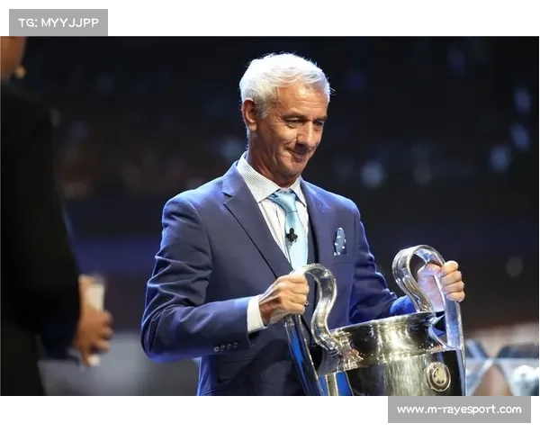 维尼修斯主动联系阿劳霍，国家德比后送上支持与鼓励